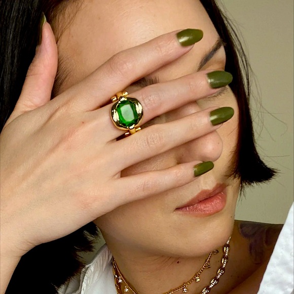 Julia Vaughan blogger ring - Picture 1 of 5